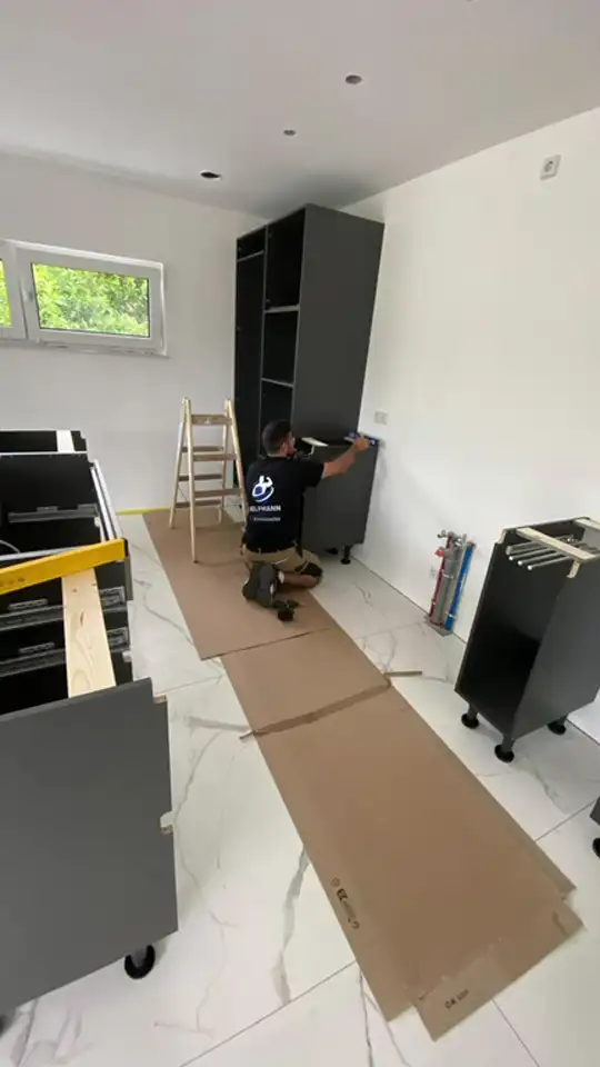 Schwarze Küche, Montage